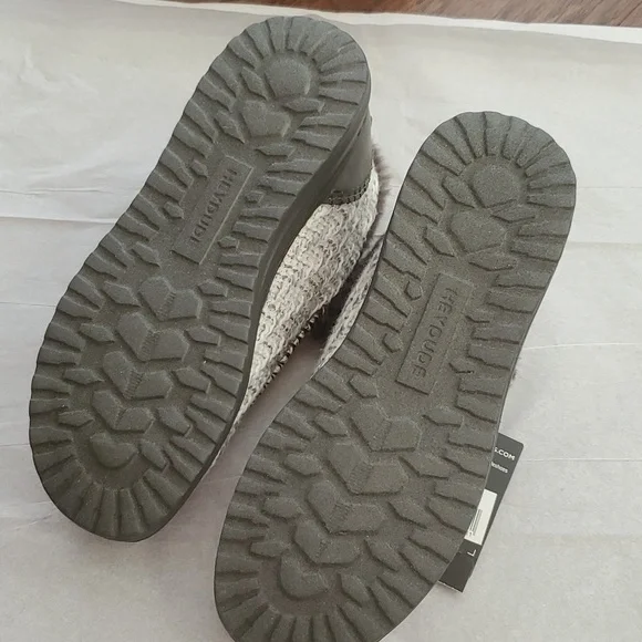 Hey Dude Women's Denny White Boots - Picture 5 of 8